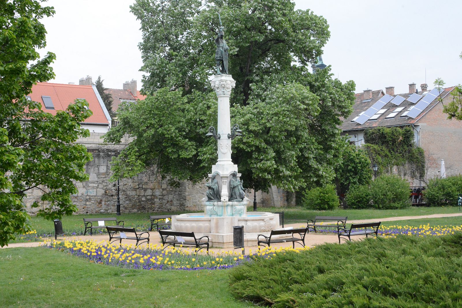 Az elfogadás rajtunk múlik - idén is rendbetették az Esélyek Kertjét